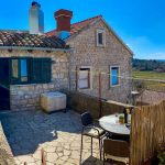 2bf9d398-e4a5-4768-88c1-325faba0fa56