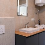 8d89f842-08ea-4a9e-8666-c2e29f54b13f