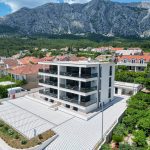 d4f9332f-5b5e-4a9c-9096-c40fe63dc3c0