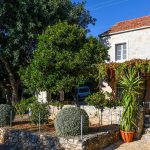 e6446dfb-6f7d-4c89-a8f4-e129e3137df0