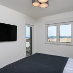 ead6ff00-03b3-4ffb-a4c6-315518adc63c